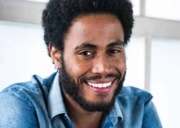 Ícaro Silva é detonado na web após declaração polêmica sobre o Big Brother Brasil: "Quer se sentir intelectualmente superior"