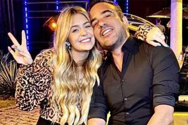 Pai de Viih Tube fala sobre 'solteirice' da filha: "Um terror!"