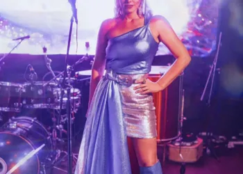 Vivas à criadora de conteúdo digital, idealizadora do Prêmio Glow que aniversariou, ontem, 14