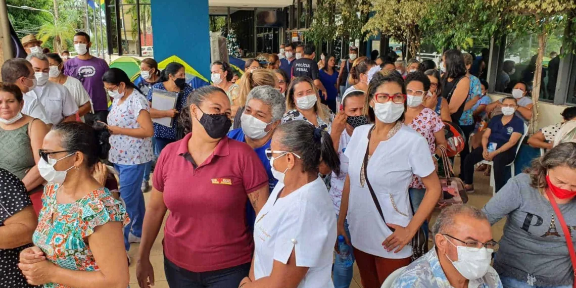servidores saúde paralisação