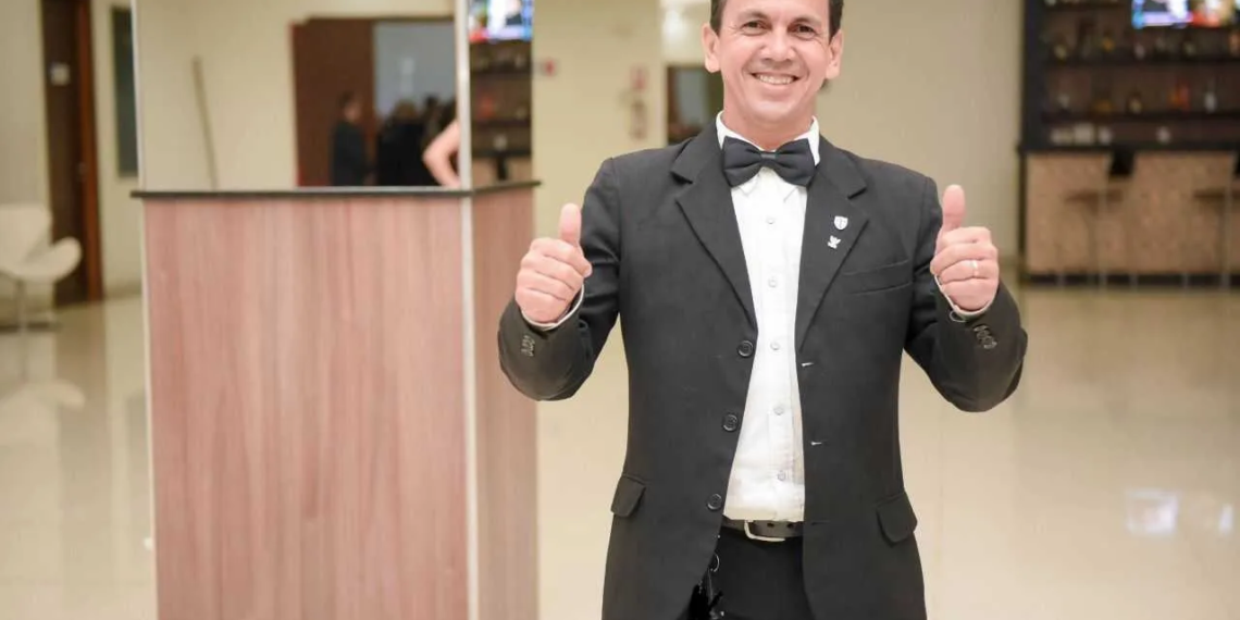 "Nosso principal objetivo é continuar tentar tornar feliz a humanidade com nossos projetos filantrópicos", diz Junior Damasceno (Foto: Arquivo pessoal)