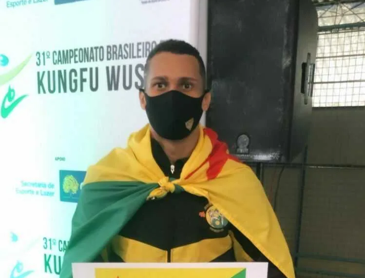 Acreano Enoque Ferreira conquista medalha de ouro no 31° Campeonato Brasileiro de Kungfu Wushu