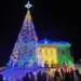 Com árvore de 25m e Casinha do Papai Noel, governo inaugura decoração natalina; veja fotos