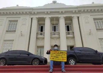 'Ainda dá tempo de cumprir as promessas', diz candidato acorrentado sobre convocação do Cadastro de Reserva da Polícia Civil