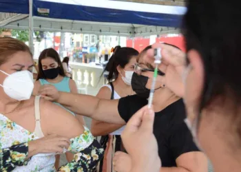 Para crianças e adultos, veja os pontos de vacinação de Rio Branco desta terça-feira