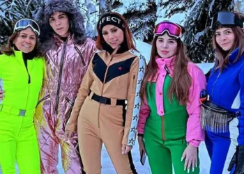 Após Réveillon com Miley Cyrus, Anitta vai a Aspen com GKay e influencers