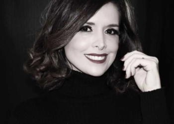 Com o objetivo de revelar novos talentos, a cantora Iana Sarquis comanda o Concurso "Virei um Artista 2022". As inscrições vão até dia 31 de janeiro!