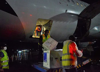Primeiro lote de vacinas pediátricas chegaram ao Acre na noite de sexta-feira, 14 (Foto: Secom/AC)
