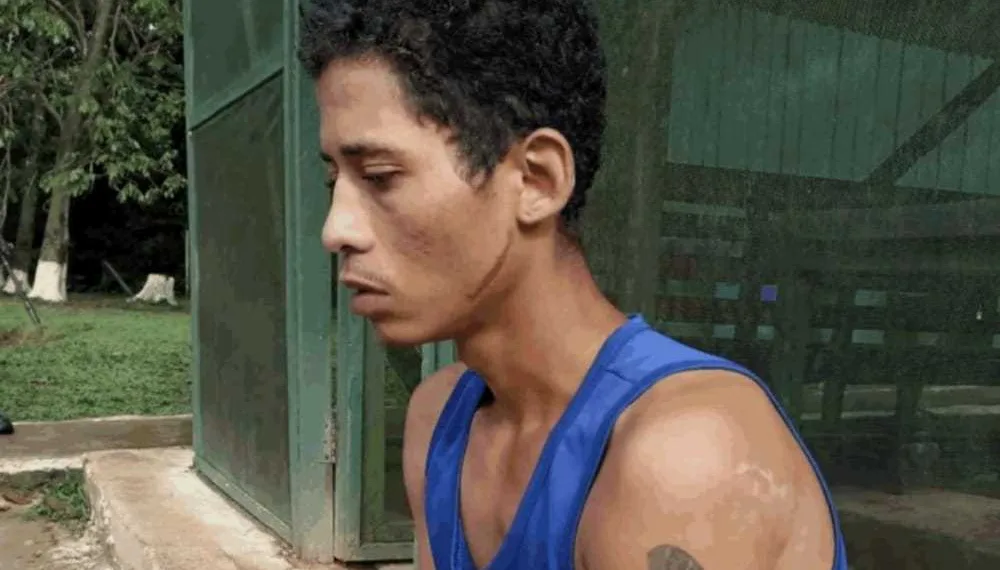 Jovem é flagrado transportando corpo com pernas decepadas no rio Môa, interior do Acre