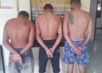 trio estupro abuso sexual jordão