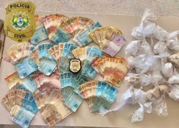 droga e dinheiro apreendido Feijó Polícia Civil