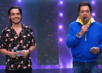 Namorando mulher de 33 anos, Faustão questiona filho sobre vida amorosa