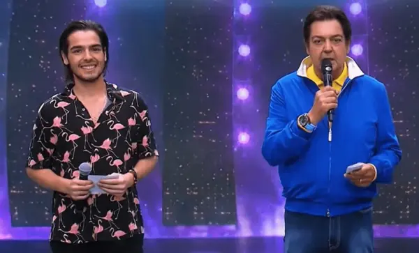 Namorando mulher de 33 anos, Faustão questiona filho sobre vida amorosa