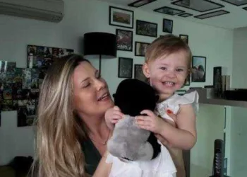 Daiana Garbin, esposa de Tiago Leifert, abre o coração após revelação do câncer da filha: "Emotiva"