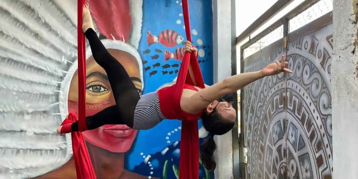 tecido acrobático grupo Acrobartes