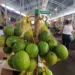 Safra do limão barateia preço da fruta e atrai consumidores no Mercado Municipal Elias Mansour