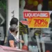 No mês da liquidação, comerciantes de Rio Branco divulgam promoções para atrair clientes