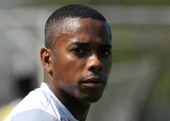 STJ tem maioria e decreta prisão imediata de Robinho no Brasil por estupro