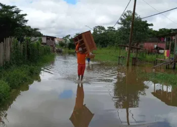 Quatro bairros já foram atingidos pelas águas, na capital(Foto: Ascom Rio Branco)
