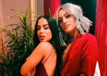 Pabllo Vittar parabeniza Anitta após apresentação em programa de Jimmy Fallon