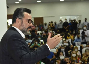 Deputado federal, Alan Rick, participa da inauguração da Escola Técnica de Saúde