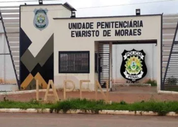 Reeducando tenta matar companheiro a marteladas e foge do presídio Evaristo de Moraes