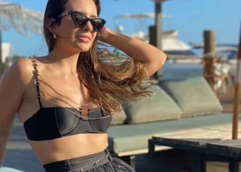 A bela empresária Raquel Poerch foi aniversariante do último dia 11 e foi mega paparicada ao longo do dia
