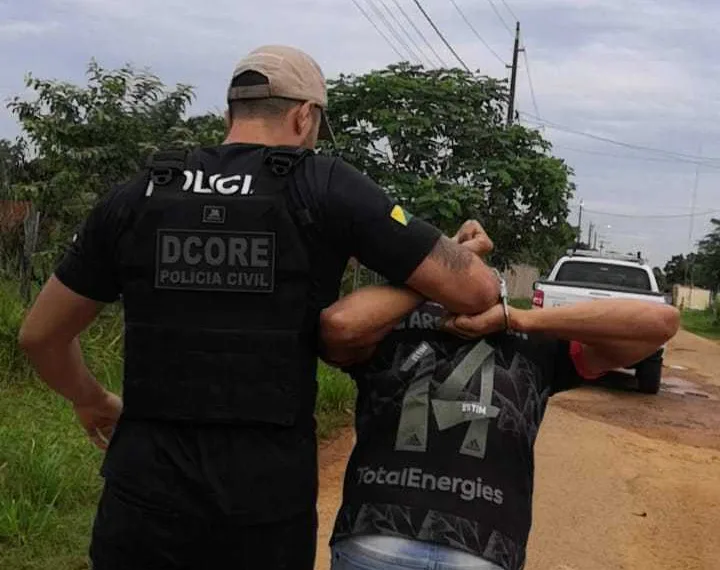 Sete meses após o crime, principal suspeito de invadir chácara e fazer família refém na estrada de Porto Acre é preso