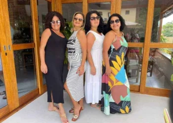As irmãs Adelaide, Maurineia, Maria de Lourdes e Josefa Araújo de Aragão reunidas depois de 14 anos em Rio Branco