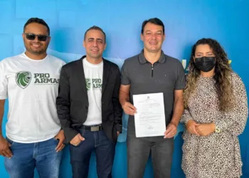 Roberto Duarte apresenta PL que prevê porte de armas para atiradores desportivos no Acre