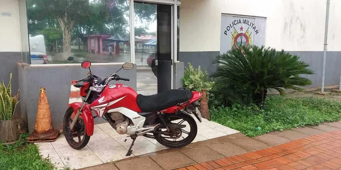 Polícia Militar recupera motocicleta roubada em Senador Guiomard