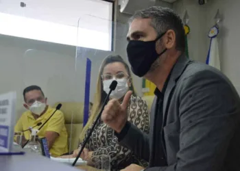 'Quando eu deixei a prefeitura, todo o sistema estava funcionando', diz Marcus Alexandre à CPI do Transporte Público