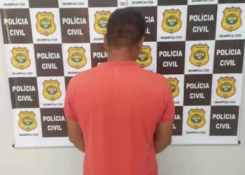 Polícia prende homem que espancou a mulher, em Cruzeiro do Sul