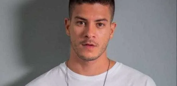 Arthur Aguiar sobre notícia de recusa da Globo: ‘Cansado de ficar calado’