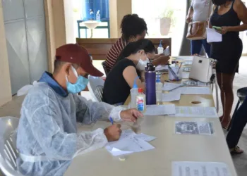 Acre registra mais de 900 novos casos de Covid-19 neste sábado