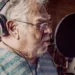 Morre Isaac Bardavid, dublador do Wolverine, aos 90 anos