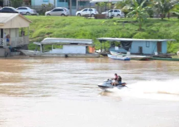 Defesa Civil estuda proibir uso de moto aquática durante período de cheias no Acre