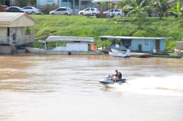 Defesa Civil estuda proibir uso de moto aquática durante período de cheias no Acre