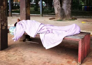 'Se nada for feito, muitos vão morrer', alerta servidor público sobre moradores de rua em Rio Branco