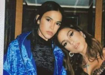 Anitta se declara a Bruna Marquezine: "Demorei para te encontrar, agora quero só você"