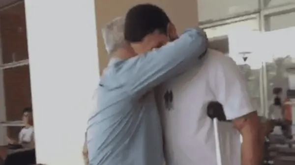 Após dois meses, jovem que perdeu a perna em acidente recebe alta do Pronto-Socorro