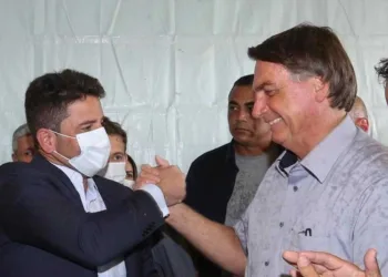Servidores públicos organizam manifestações contra Gladson na vinda de Bolsonaro ao Acre