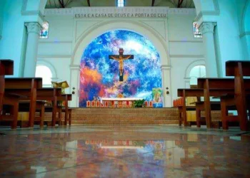 Sábado de Aleluia terá Vigília Pascal e sacramentos para adultos na Catedral de Rio Branco