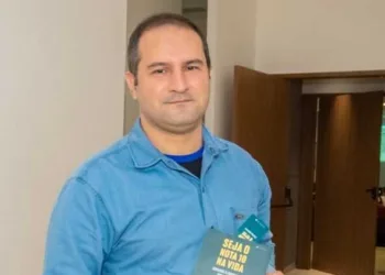 Livro escrito por acreano relata lições de vida e pode virar filme