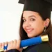 Família faz campanha para custear UTI aérea para estudante acreana com pneumonia grave