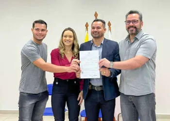 Roberto Duarte destina R$ 100 mil para compra de equipamentos para o IAPEN