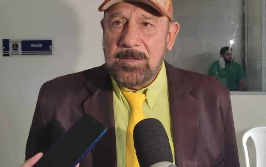 Ponto dos vereadores pode ser cortado por excesso de faltas, alerta N. Lima