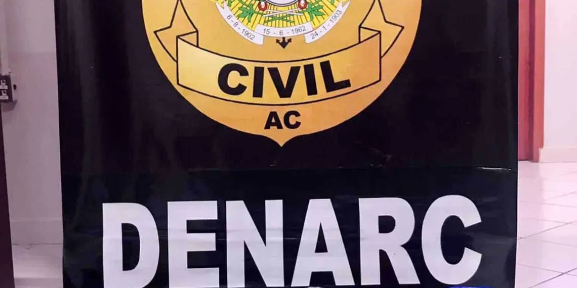 Polícia Civil apreende carro em guincho com 21 quilos de drogas na BR-317