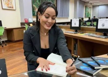 Abuso sexual é tema de livro publicado por jovem acreana