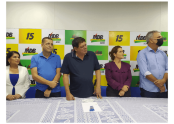 Com apoio de Flaviano e Petecão, Mara e Major Rocha se filiam ao MDB
